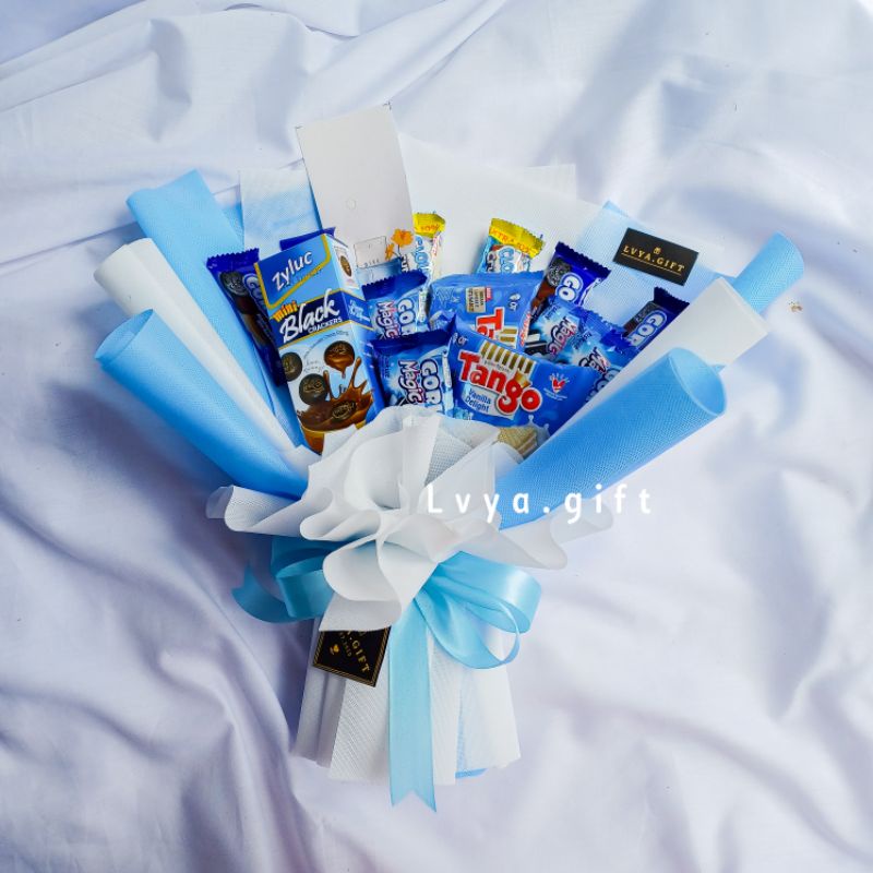 (SNACK 0016) Lvya.gift Buket snack mix serba biru | Buket tema biru | Buket snack tema biru | Buket snack biru | Buket wisuda