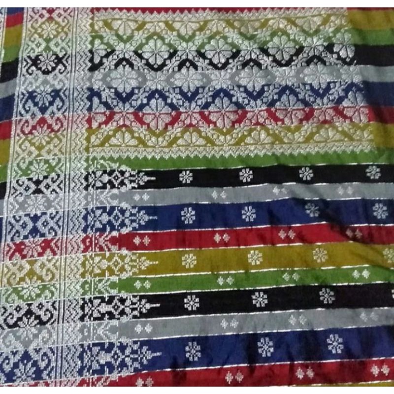 Tenun songket pucuk rebung