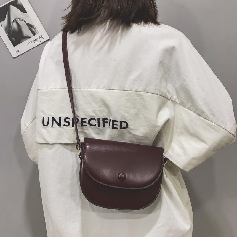 Red Bag girl 2021 versi Korea baru crossbody all-match siswa perempuan peri in kapasitas besar tas sadel lucu satu bahu