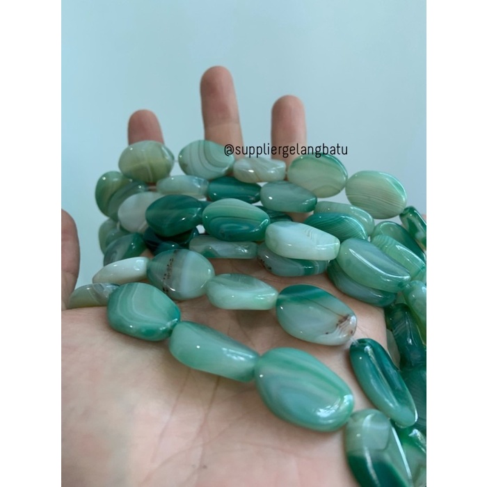 batu alam Penden simba oval green carnelian 1 x 2 cm jade hijau pipih