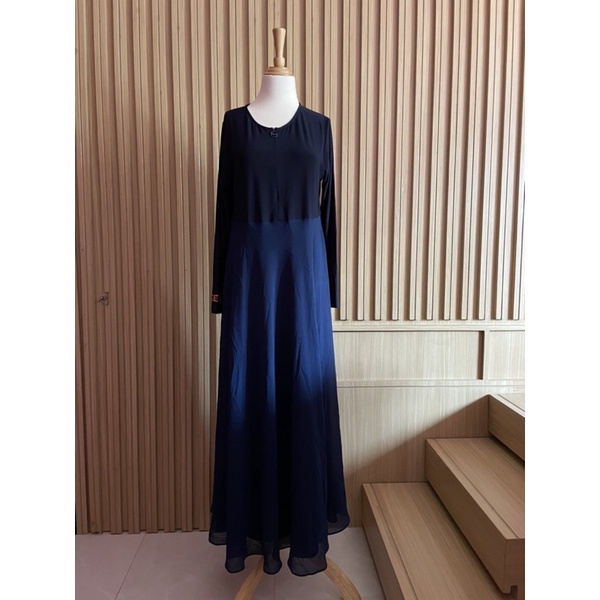 Preloved dress qoniah navy sisesa
