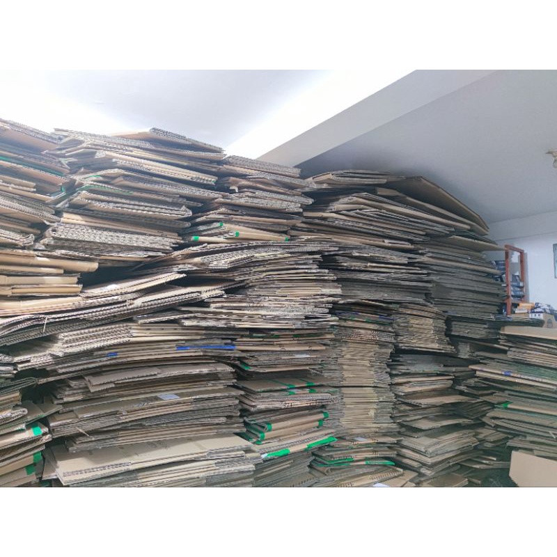 

Dus Kardus Peking Packing Dus Tebal Pengaman Barang Untuk Produk Besar