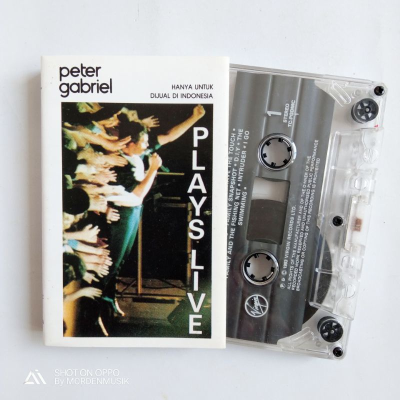Kaset Peter Gabriel album Plays live