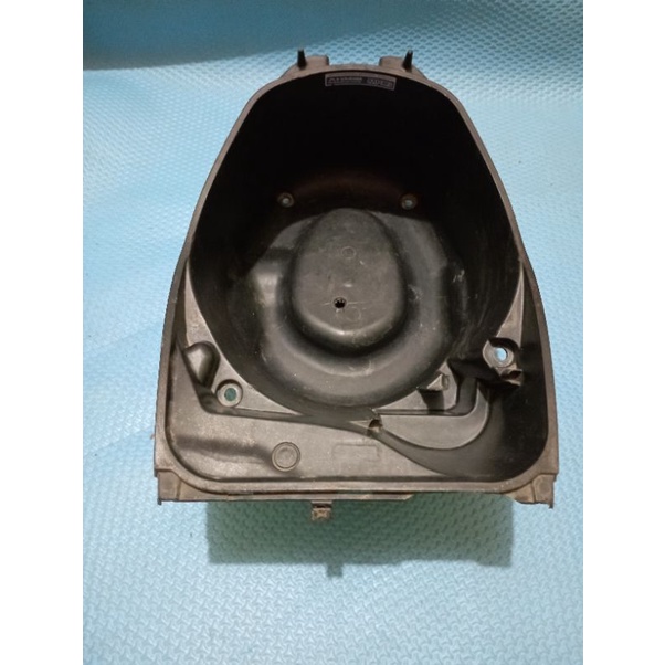 BOX LUGAGGE BOX HELM HONDA SPACY ORI KZL