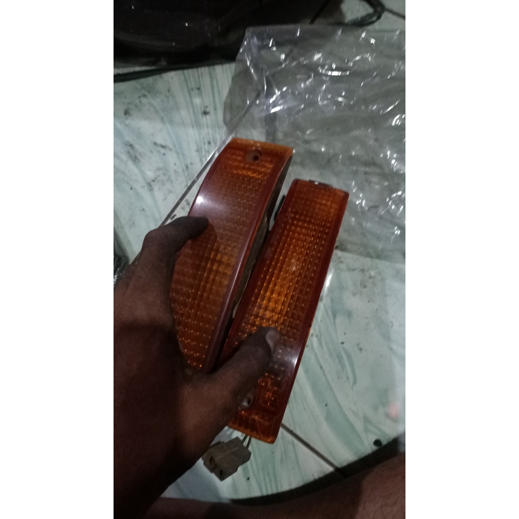 Lampu Sein Bumper Depan Daihatsu Charade Cx Winner Classy