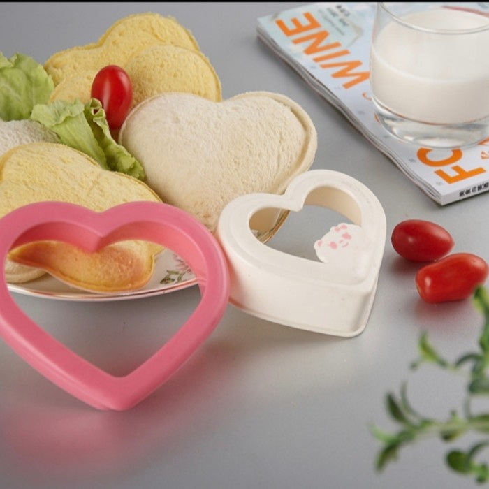 K85 Cetakan ROTI SANDWICH Bread MOLD HATI LOVE BESAR Bekal Bento Anak