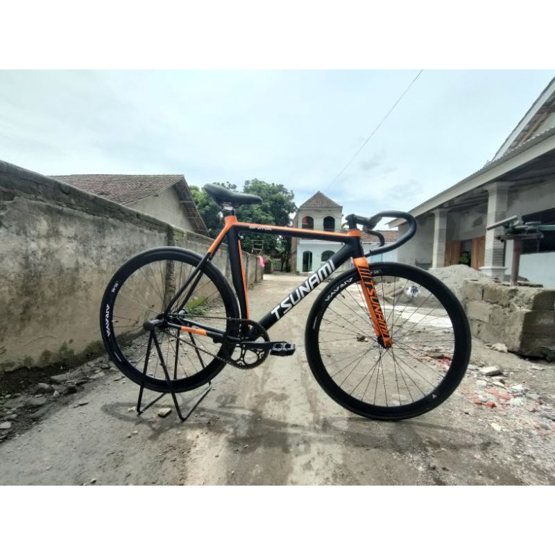 Fulbike Sepeda Fixie TSUNAMI SNM 300 Raplika