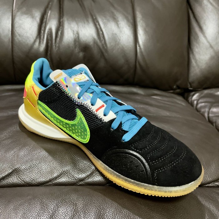 SEPATU FUTSAL NIKE STREET GATO MULTICOLOR IC