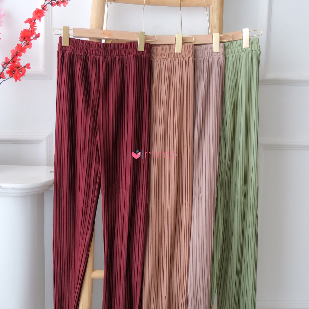 Pencil Plisket Pants