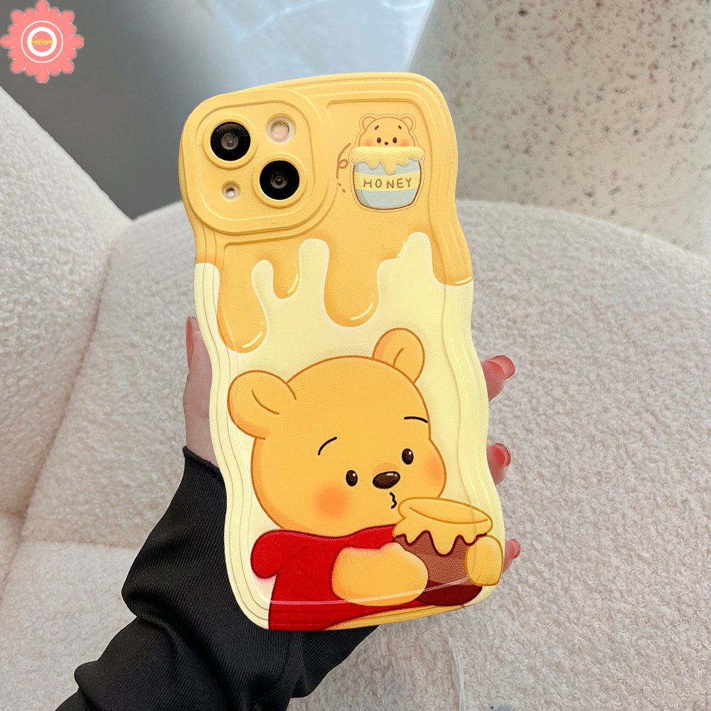 Realme C15 C53 C25Y C55 C35 C25 C12 C21Y 10 8 8i 5i C20 9i 8Pro C33 C30 C25s 6i 7i 7 5 9Pro+9 C3 C17 C11 Manyo Strawberry Bear Kartun Winnie The Pooh Lucu Lembut Bergelombang Edge Case