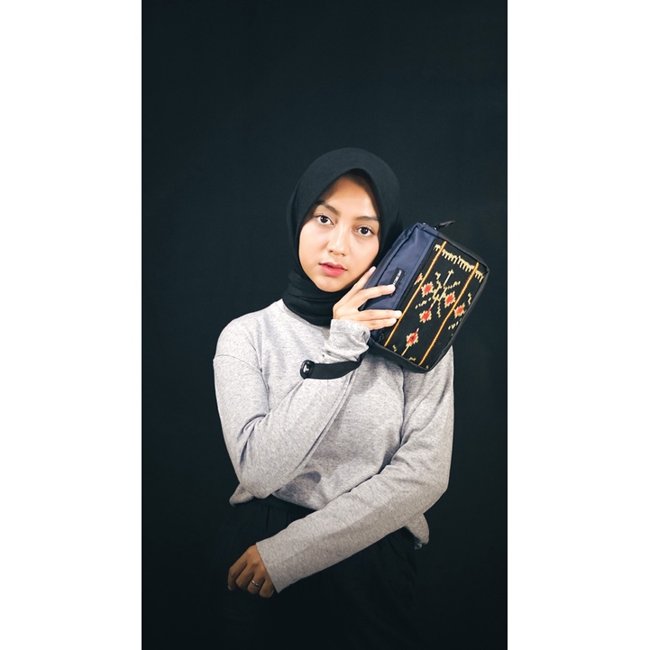 Slingbag atau Handbag Tenun Etnik Pria Wanita Savu116