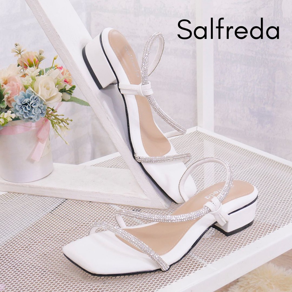 Sendal Pesta Sandal Wanita Selop Kebaya Terbaru Import Kekinian Wedges Swandal Mewah Ori Original Sepatu Impor Korea Kualitas Elegan Ibu Ibu Pernikahan Wedding Hak 3 cm Salfreda KY70003