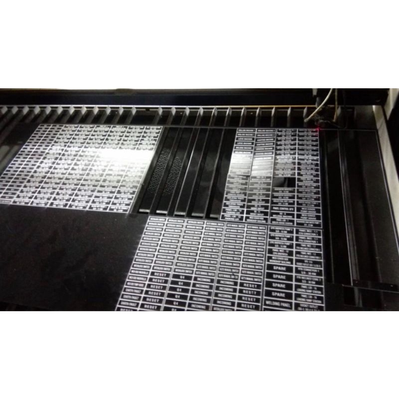 

2x10cm Grafir Name Plat Panel / Name Plate / Name Tag / Plat Ukir Panel