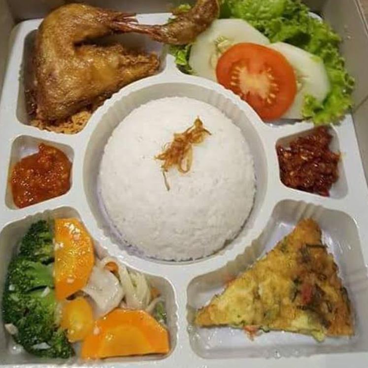 

codeBb0B5 Nasi Box Paket Mewah Halal Higienis Murah dan Terjangkau