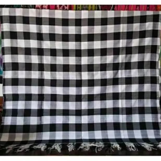 Kain Poleng Kotak Catur Hitam Putih Khas Bali