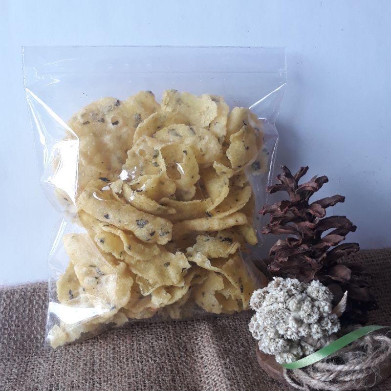 

BEST SELLER kripik bawang netto.250gram/pangsit bawang/ALLBAKTI SNACK/SNACK KILOAN MURAH