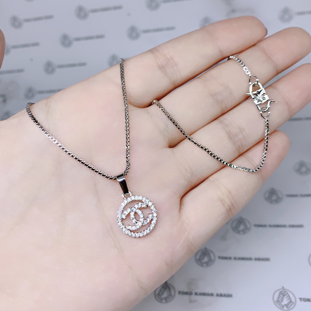 Kalung Xuping Silver Perhiasan Fashion Wanita liontin Permata Bulat Chanel *55