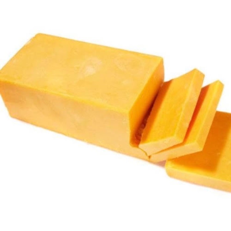 

red cheddar import -+250gr