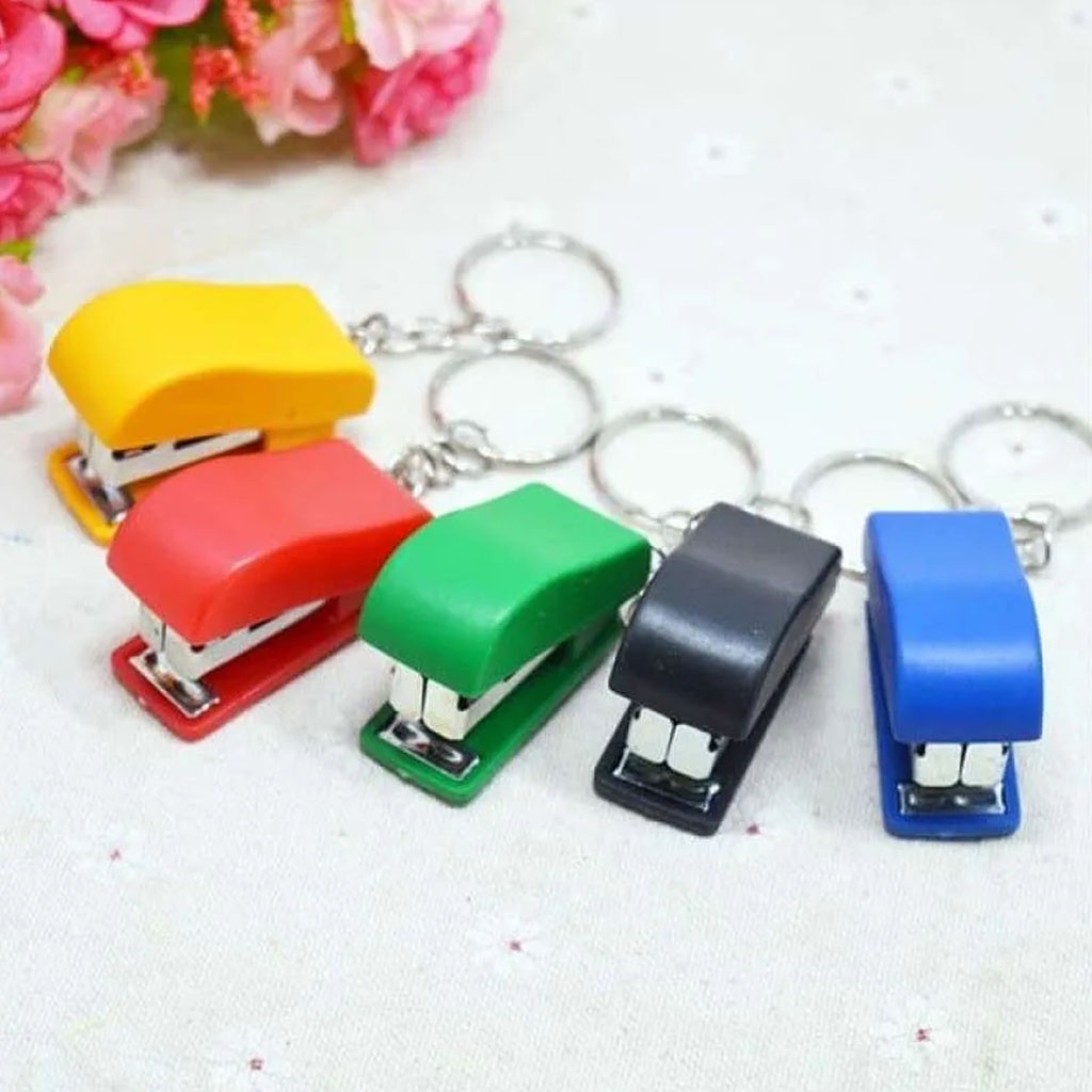 

STIPA Gantungan Kunci Staples Mini Stationery ATK Sekolah Kantor Stapler Keychain Ganci Tas Motor