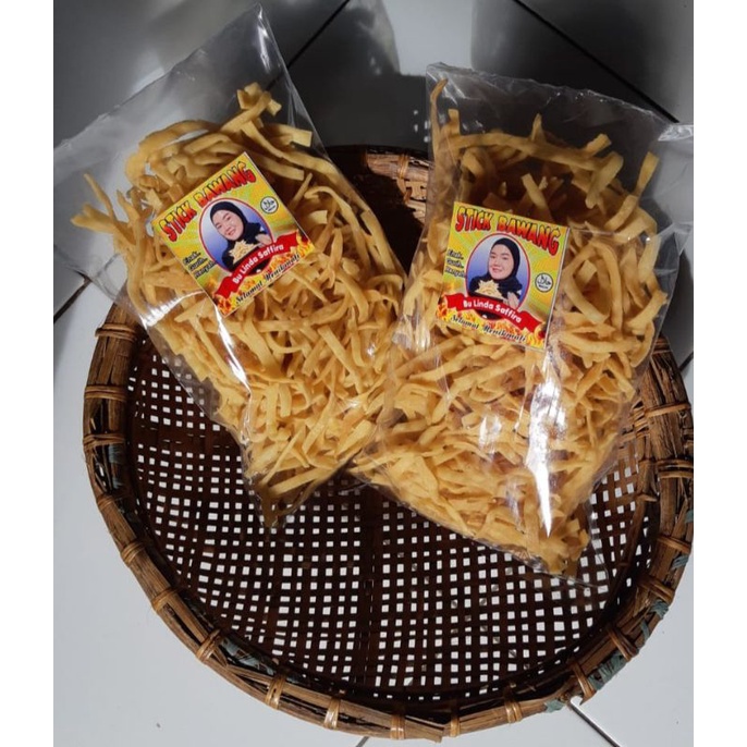 

KUE BAWANG/SISTIK BAWANG 200GRAM ENAK GURIH RENYAH COD / BAYAR DITEMPAT