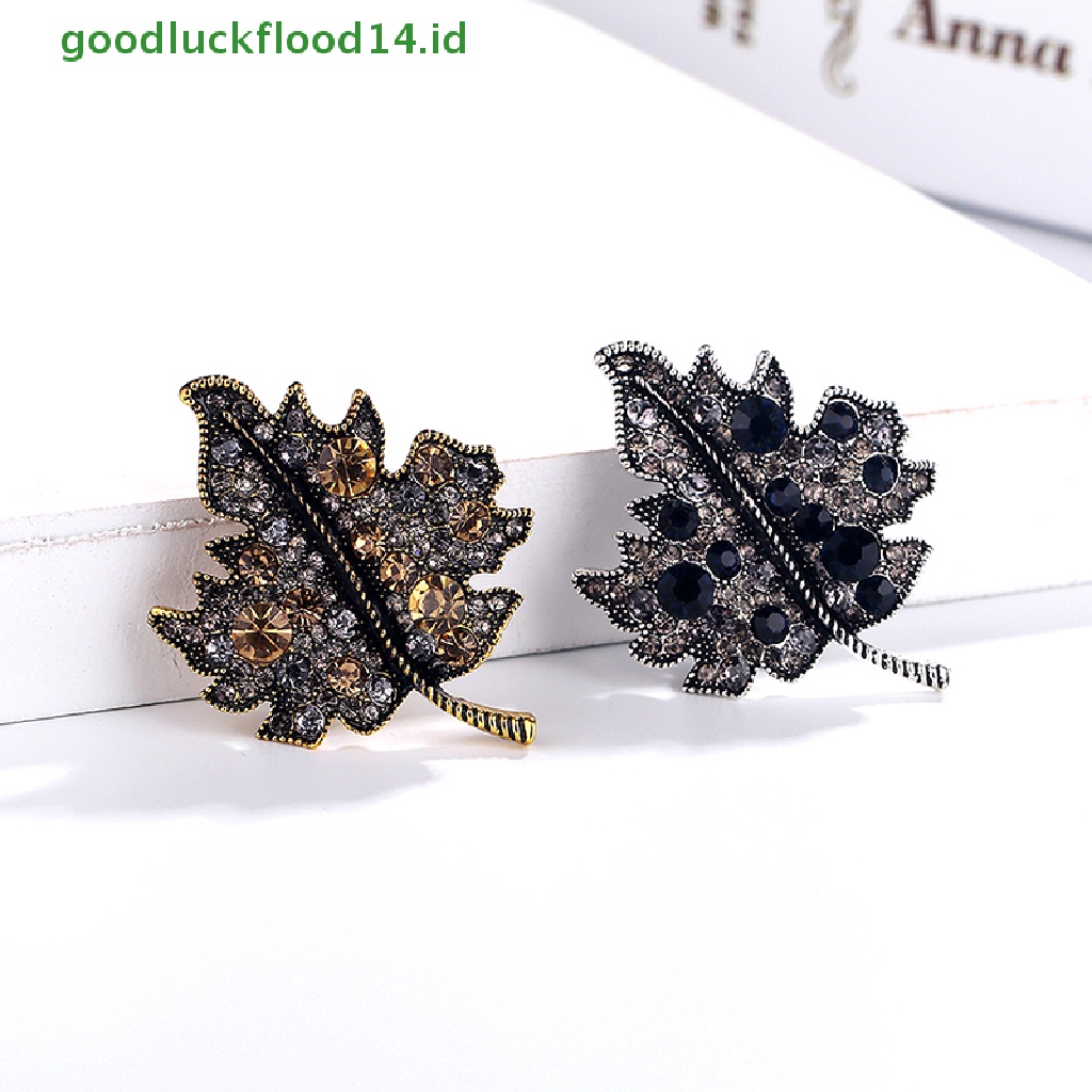 [GOOGFOUR] Berlian Imitasi Maple Leaf Shaped Bros Pin Retro Badge Bag Pernikahan Dekorasi Ornamen [TOP]