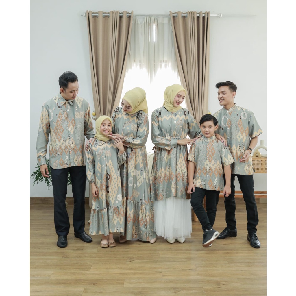 Best Hijab SARIMBIT KELUARGA SILKY Motif / Fashion Wanita Atasan Musmlimah / Pakaian Modern