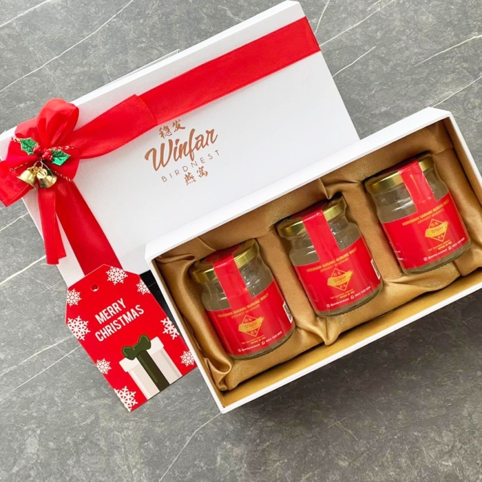 

Hamper Christmas Winfar Isi 3@70Ml