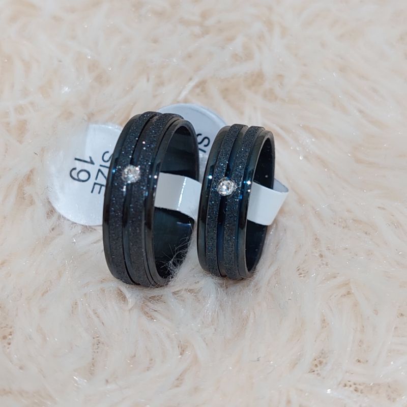 CINCIN TITANIUM PERMATA COUPLE Pria/Wanita Motif Pasir Garis  || Cicin Tunangan/Nikahan Terpopuler Anti Karat