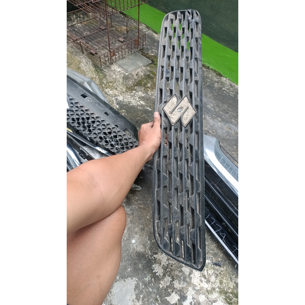 Grill suzuki ertiga 2011-2014