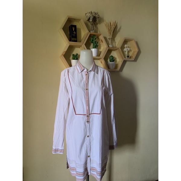 Kemeja triset putih / preloved