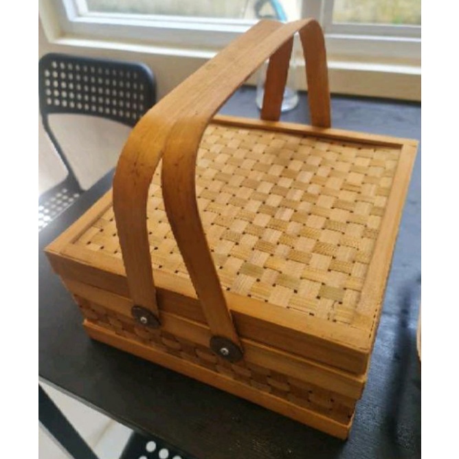 

Terlaris TERMURAH rantang bambu/ keranjang bambu/ hampers 25x25cm GROSIR