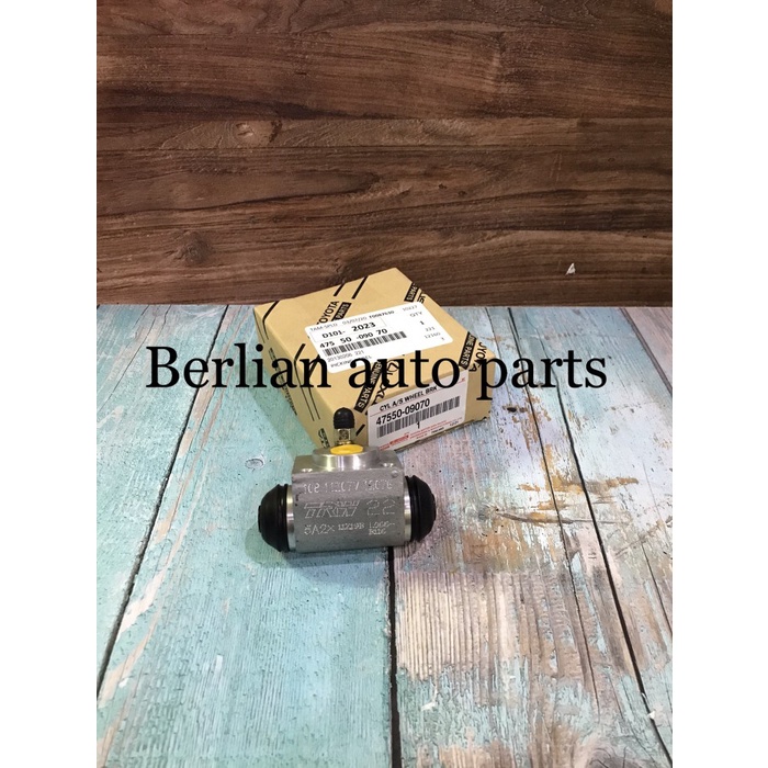 WHEEL CYLINDER HILUX DC FORTUNER MASTER REM BELAKANG HILUX DC ORIGINAL