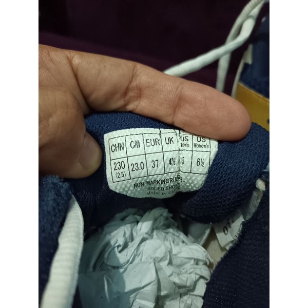 Sepatu Badminton Yonex Original Preloved Seken Bekas Second Bukan Lining Victor Mizuno Tenis