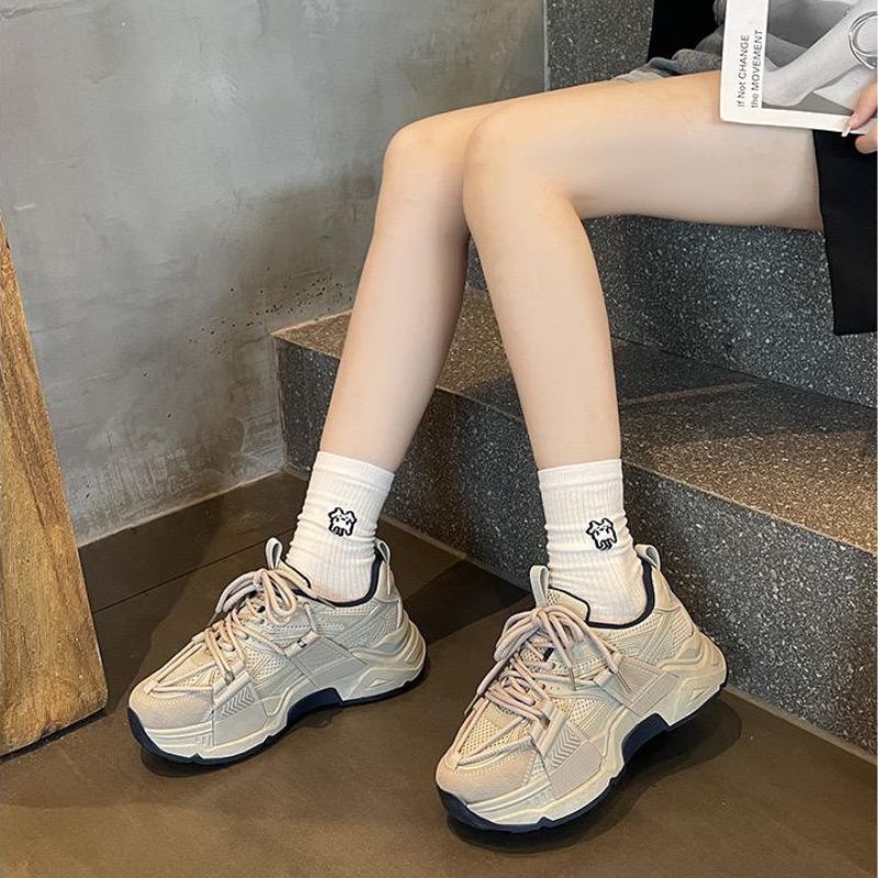 Sepatu Wanita Import Sneakers Lubang Tali Model 7783