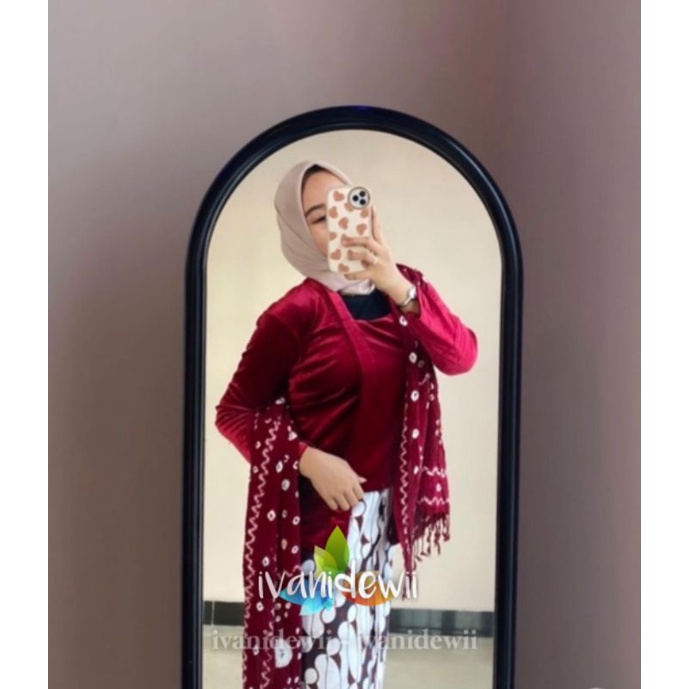 [1set] Kebaya, Jarik Instan + Selendang || Kebaya Nuansa Maroon - Motif Lereng Tanggung