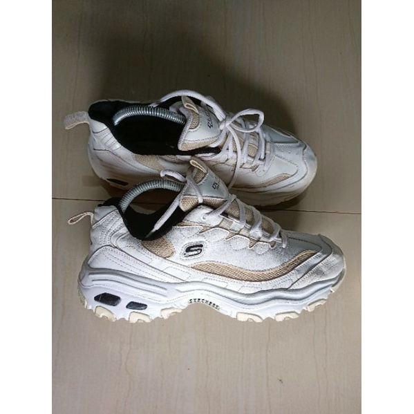 Sepatu second Skechers D'LITES