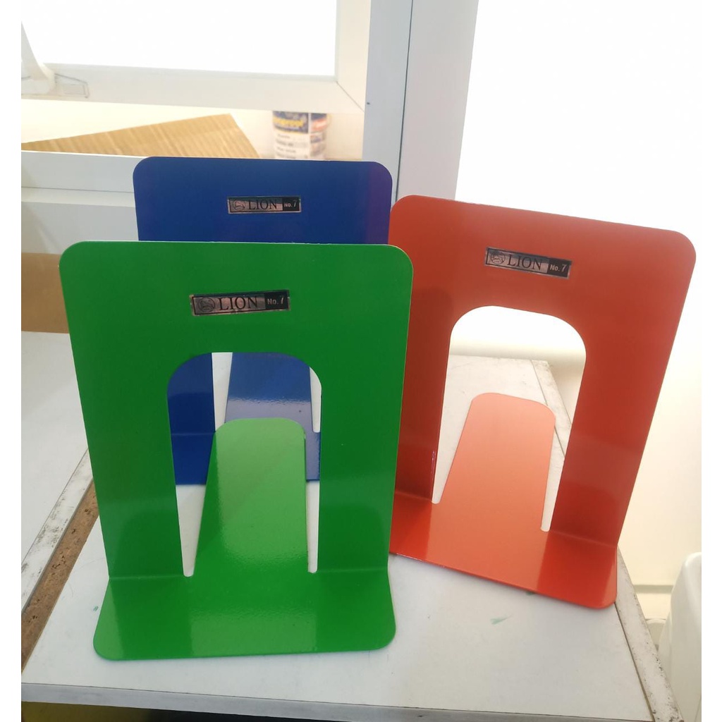 

Penahan Buku Standing Book Lion No.7/ Stand Book