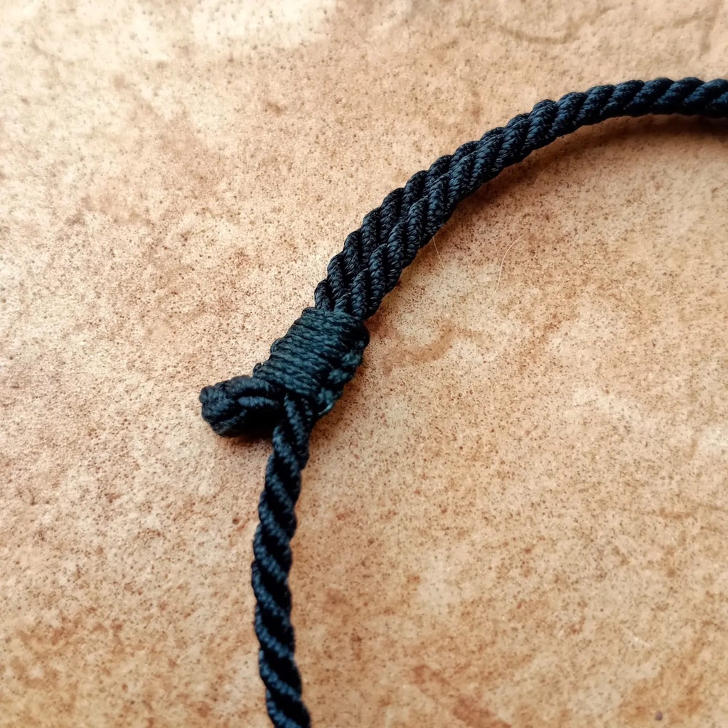 Gelang Rejeki Rambut Sedana Mata 1Hitam / Gelang Rejeki / Gelang Tali Merah / Gelang Khas Bali / Oleh Oleh Bali mUrah / Gelang Custom / Gelang Batur Rambut Sedana / Craftdewata