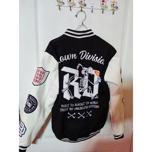Jaket Varsity Rown Division