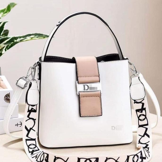 Tas kondangan wanita simple elegan bq3084 pesta perempuan ibu ibu