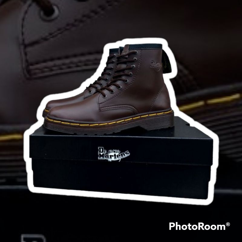 SEPATU DOKMART TINGGI 8 HOLE LOW BOOTS  DR.MARTENS PRIA HADE UK 38-45