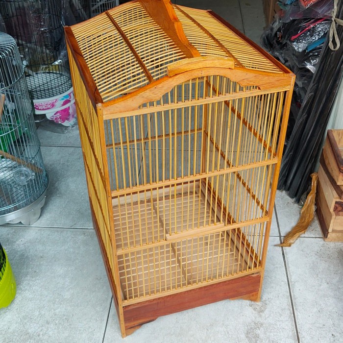 Kandang Burung Kandang Kotak Kayu Pernis [Grab Gojek Only]
