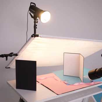 Papan Reflector Fotografi Lipat Cardboard 3in1 Reflective Paper A3 / Reflector Cahaya / Alas Foto Produk Lipat Aesthetic Estetik / Bacground Foto Produk / Alas Foto Papan Lipat Polos 3 Warna / Reflektor Papan Bacground Foto Produk / Perlengkapan Fotografi