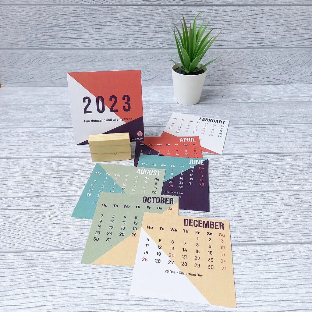 

PAPERIKO | 2023 Geometric Calendar / Kalender Meja Duduk | CAL34S