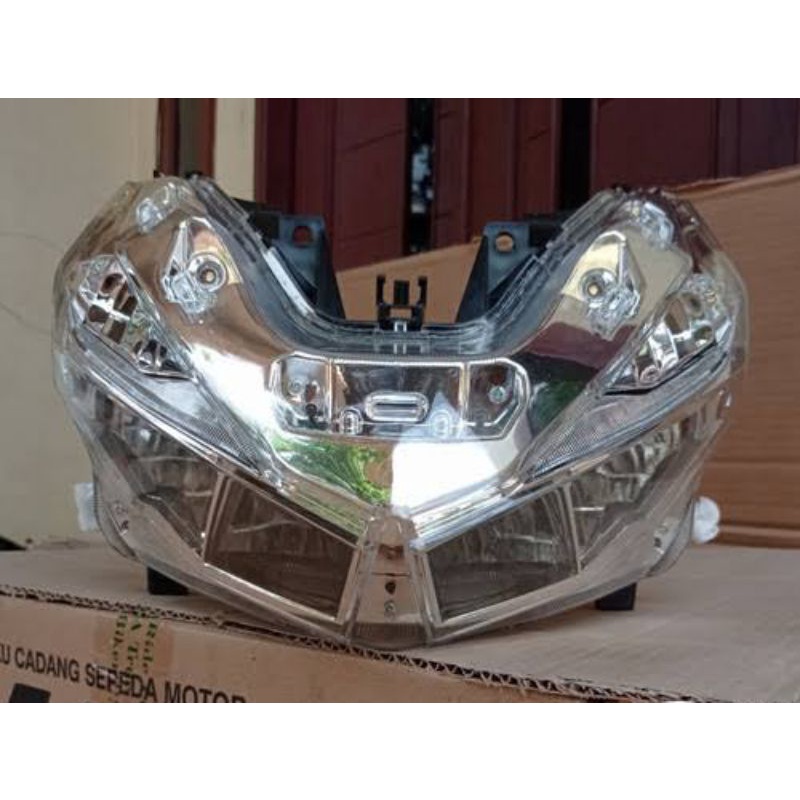 reflektor lampu depan LED motor Vario 125/150 2015-2017