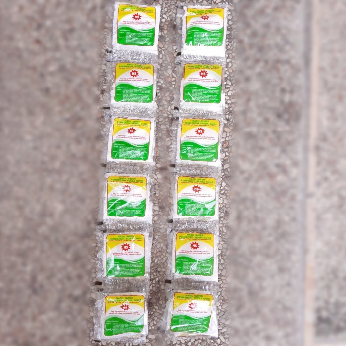 SITRUN HS PEMUTIH PAKAIAN PEMBERSIH BAJU PEMBERSIH BAK MANDI 12 SACHET