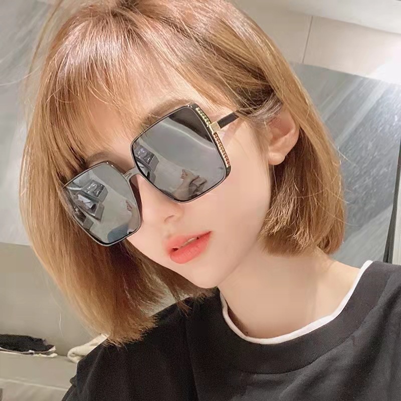 (YUZHU) Kacamata Hitam Oversize Fashion Gaya Korea Untuk Wanita Bingkai Persegi Warna Warni Shades Sunglasses