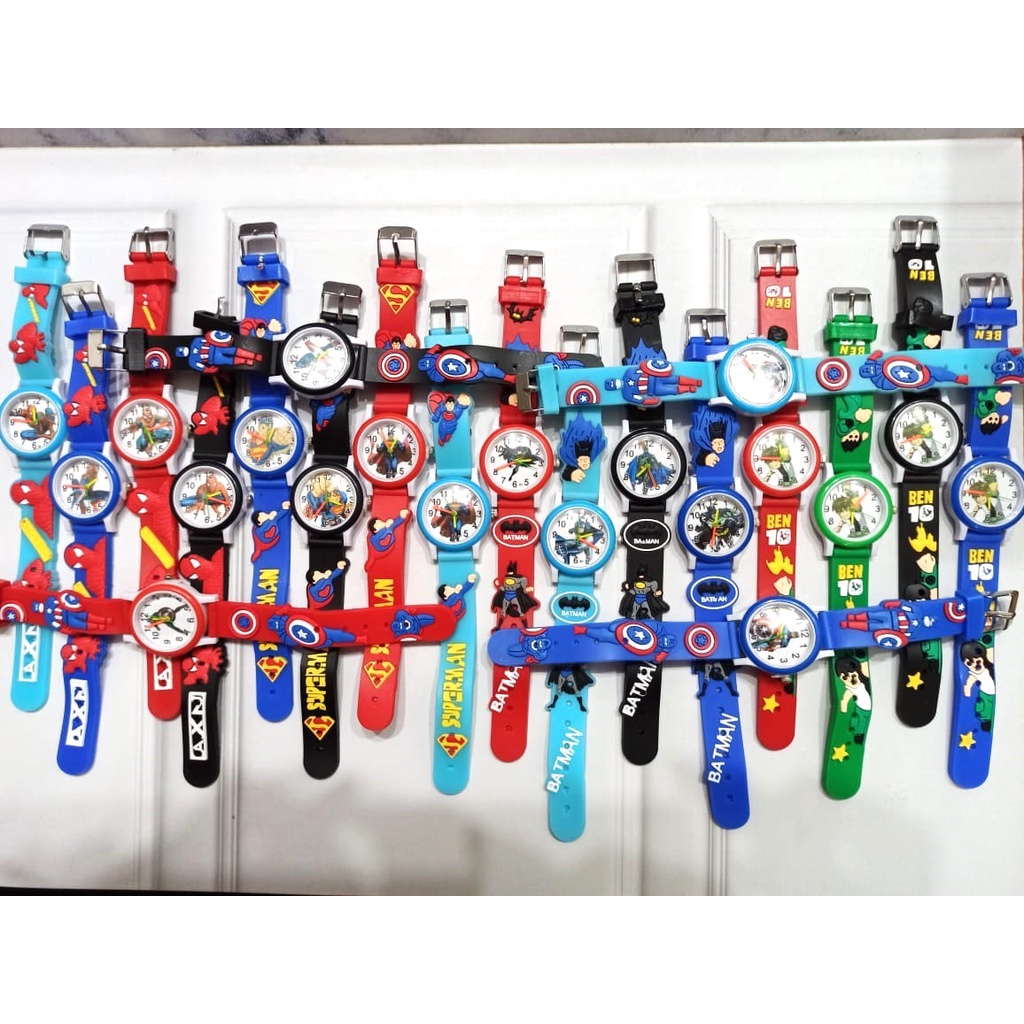 Jam tangan anak anak pria karet analog dengan corak random