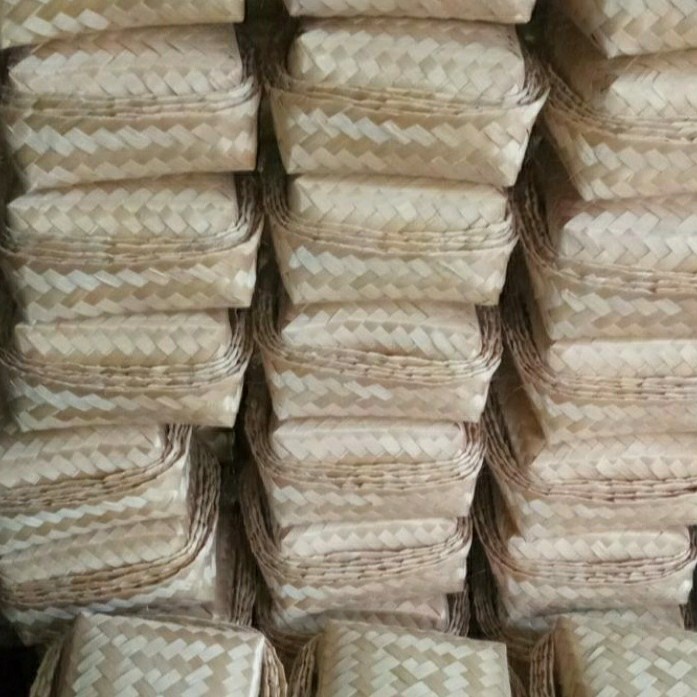 

[ Halodul ] Besek bambu 20x20 cm sepasang murah | besek bambu hampers kotak hantaran lebaran