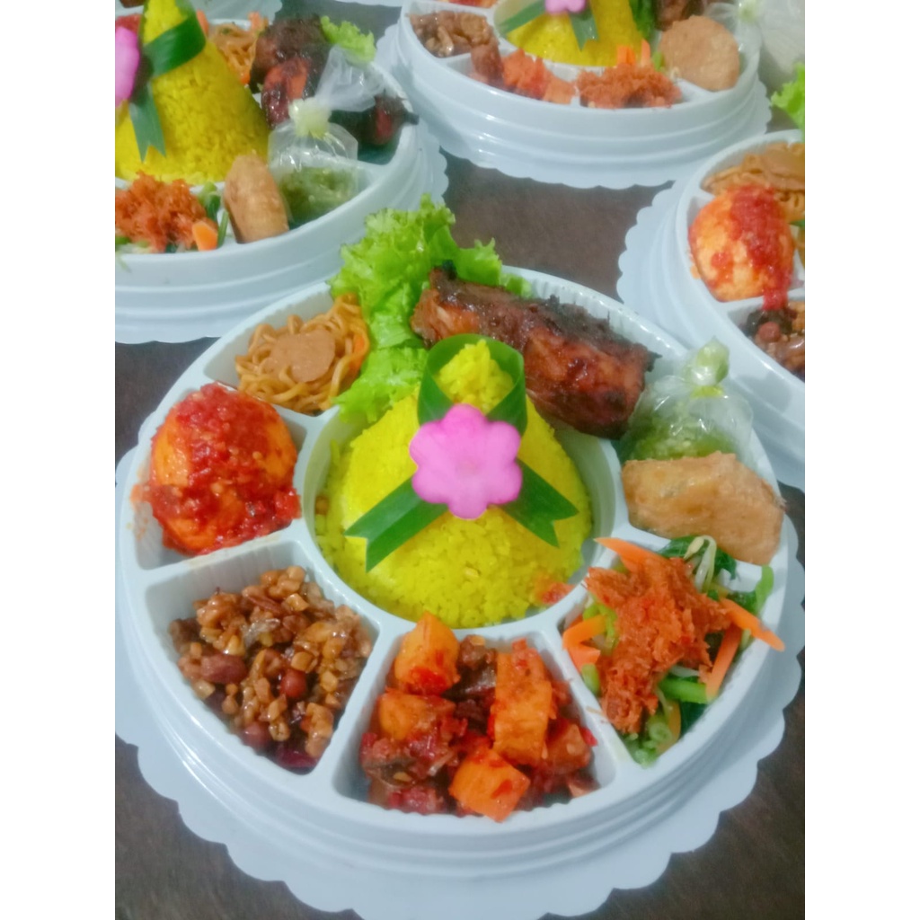 

Tumpeng mini / tumpeng nasi kuning / aromarasamart02